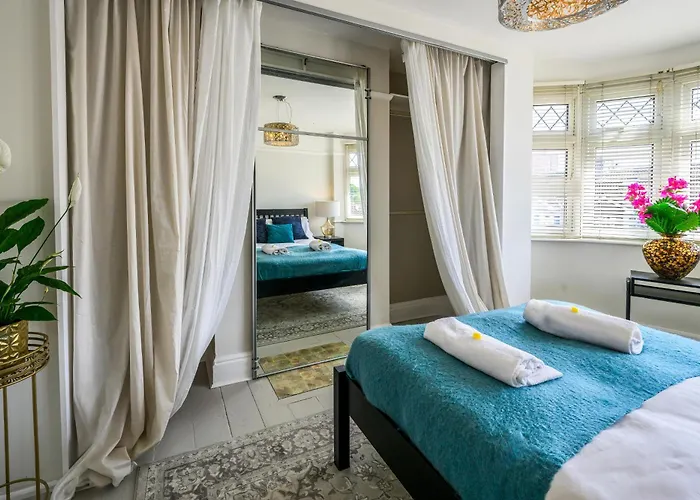 Anima Mundi - Large Beautiful - Great Location In South West By Stae Homes Nyaraló Bristol