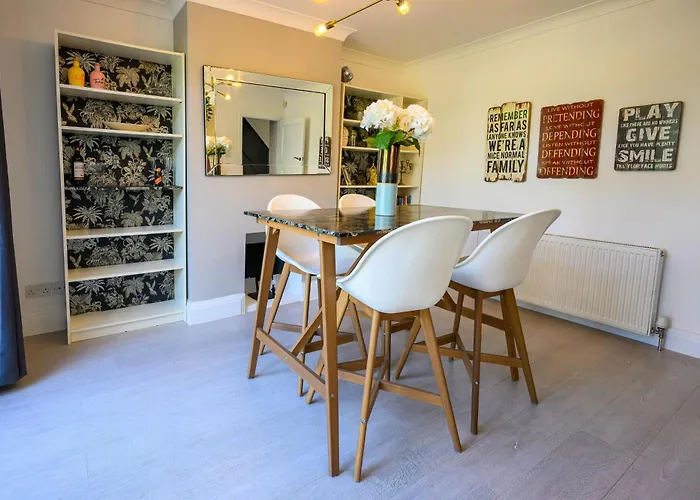 Anima Mundi - Large Beautiful - Great Location In South West By Stae Homes * Bristol