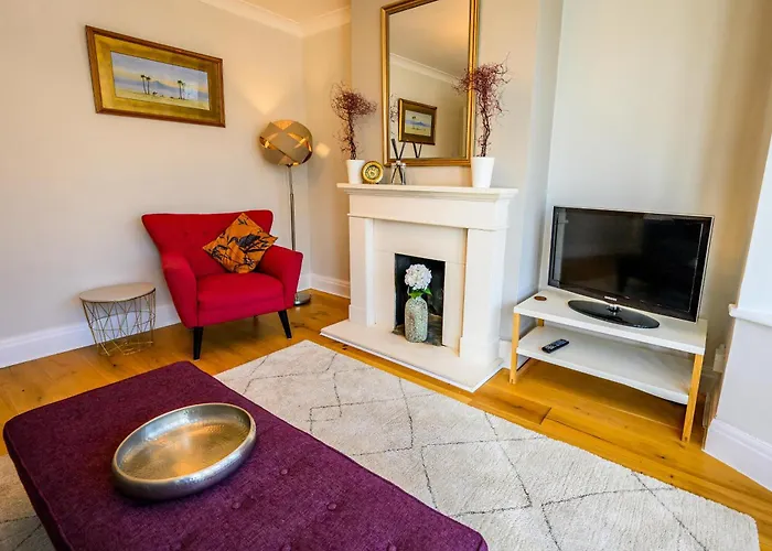 Anima Mundi - Large Beautiful - Great Location In South West By Stae Homes Ferienhaus *