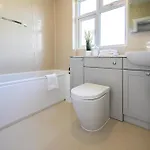 Anima Mundi - Large Beautiful - Great Location In South West By Stae Homes *