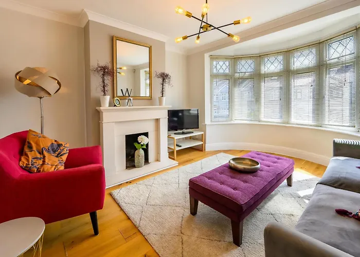 Anima Mundi - Large Beautiful - Great Location In South West By Stae Homes *