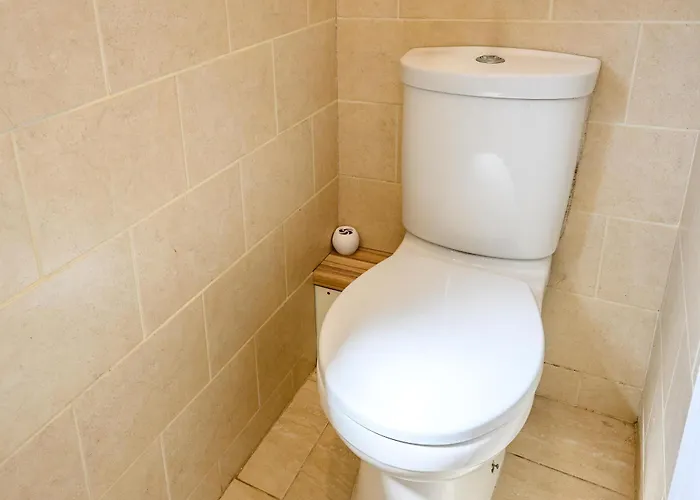 Anima Mundi - Large Beautiful - Great Location In South West By Stae Homes Nyaraló